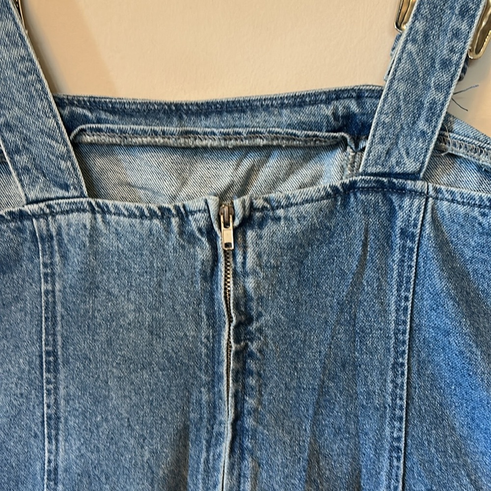 Forever 21 Blue Denim Jumper silver tone buckle zip back size M style tag on - Picture 5 of 5